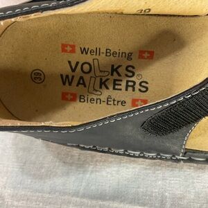 Volks Walkers Women's Black Leather Well Being COMFORT Sandals - Adjustable——8